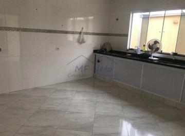 Casa · 250m² · 3 Quartos · 4 Vagas · Casa com 3 dorms, Jardim Treviso, Pirassununga - R$ 450 mil, Cod: 10132748