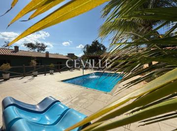 Casa · 250m² · 4 Quartos · 10 Vagas · 3 Casas, Piscina e Natureza em 2.000 m²