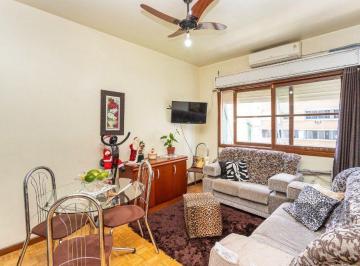 Apartamento · 58m² · 2 Quartos · Apartamento em Centro Histórico