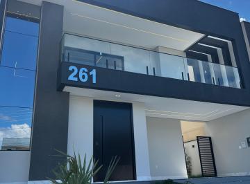 Casa de 4 quartos, Manaus · Alto padrão, amplos quartos e nível de acabamento (AA)