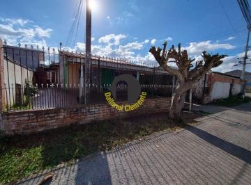 Casa · 185m² · 4 Quartos · 2 Vagas · Casa em Maria Antonieta, Pinhais/PR de 185m² 4 quartos à venda por R$ 450.000,00