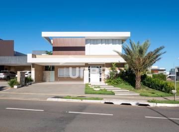 Casa · 412m² · 4 Quartos · 6 Vagas · Casa Réserve Green, um espetáculo!