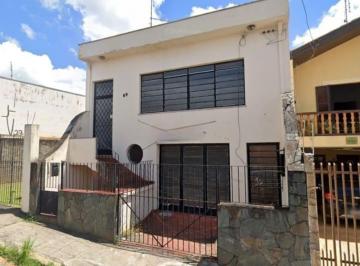 Casa · 154m² · 2 Quartos · 1 Vaga · Casa Ampla no Centro: Ideal para Moradia ou Transformação em Ponto Comercial com Ótima Localização