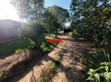 Casa · 60m² · 3 Quartos · 6 Vagas · Terreno Estratégico para Galpões ou Prédio Comercial - Alto Potencial de Retorno