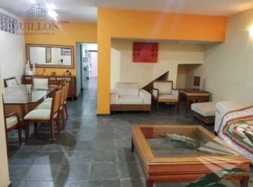 Casa · 240m² · 3 Quartos · 2 Vagas · Casa à venda 3 Quartos, 1 Suite, 2 Vagas, 240M², Centro, Taubaté - SP