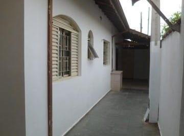 Casa · 300m² · 3 Quartos · 1 Vaga · Casa à venda 3 Quartos, 1 Suite, 1 Vaga, 300M², Jardim Gurilândia, Taubaté - SP