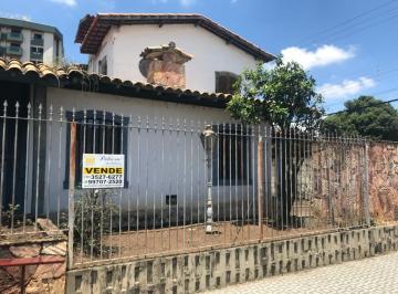 Casa · 256m² · 3 Quartos · 2 Vagas · Sobrado de Esquina com 368,50m² no Centro de Pinda – Ótima Oportunidade para Residência ou Comércio
