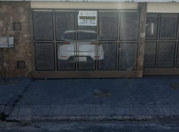 Casa · 200m² · 3 Quartos · 2 Vagas · Casa à venda 3 Quartos, 1 Suite, 2 Vagas, 250M², Vila Rica, Pindamonhangaba - SP