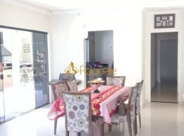 Casa · 230m² · 3 Quartos · 4 Vagas · Casa à venda 3 Quartos, 1 Suite, 4 Vagas, 230M², Nossa Senhora do Perpétuo Socorro, Pindamonhangaba 