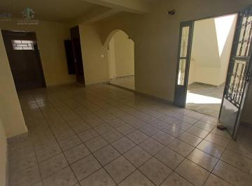Casa · 4 Quartos · 2 Vagas · Excelente Investimento com 3 Casas no Mesmo Terreno
