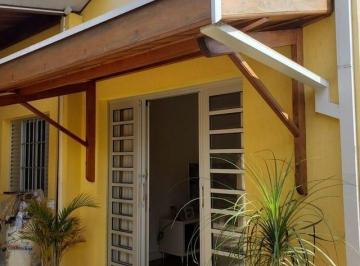 Casa · 230m² · 3 Quartos · 2 Vagas · Casa à venda 3 Quartos, 1 Suite, 2 Vagas, 300M², Vila São José, Taubaté - SP