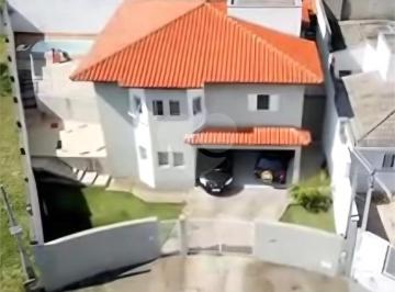 Casa · 187m² · 3 Quartos · 4 Vagas · Casa com 3 quartos à venda em Vila capuava - SP
