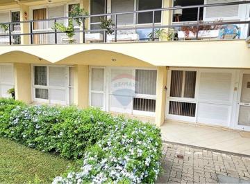 Casa · 68m² · 2 Quartos · 1 Vaga · Cabo Frio Apto à venda, 69m² - 2 quartos, sala arejada, cozinha e área de serviço. Potencial para in