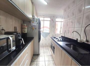 Apartamento · 46m² · 2 Quartos · 1 Vaga · Lindo apartamento em lugar tranquilo de morar, aqui você acorda com os pássaros cantando.