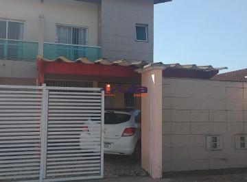 Foto 01 · Sobrado à venda em Mongaguá-SP, Vila Atlântica: 2 quartos, 2 suítes, 1 sala, 1 vaga de garagem, 75m²