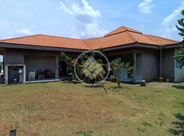 Casa · 205m² · 3 Quartos · 4 Vagas · Casa em Condomínio769