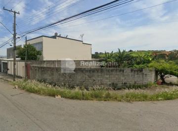 Terreno · 300m² · "Terreno de Esquina Grande: Oportunidade Única para Construir Seu Sonho!"