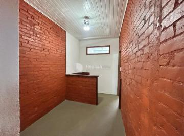 Comercial · 200m² · 1 Quarto · 2 Vagas · Casa à venda em Taubaté, Centro, com 1 quarto, com 200 m²