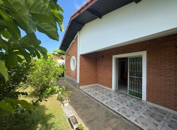 202601230932342668.jpeg · Casa para Venda em Peruíbe, Parque Turístico, 3 dormitórios, 1 suíte, 1 banheiro, 3 vagas