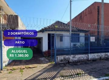 Casa · 90m² · 2 Quartos · 1 Vaga · Casa de 2 dormitórios, pátio e garagem