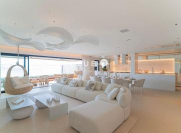 Apartamento · 445m² · 4 Quartos · 4 Vagas · Casa suspensa de 4 suítes com vista panorâmica para o mar