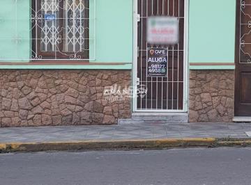 Comercial · 15m² · 1 Quarto · Sala comercial com 15 m² e banheiro. Em ótima localização central.