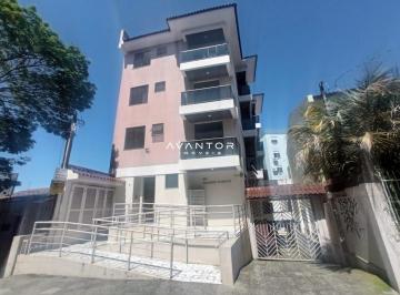 Apartamento · 32m² · 1 Quarto · Kitnet com Banheiro Social, Cozinha e Sacada em Ótima Localização Central.