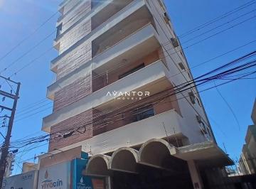 Apartamento · 134m² · 3 Quartos · Apartamento Amplo No Centro De 3 Dormitórios, Suíte, Sala De Estar, 2 Banheiros,