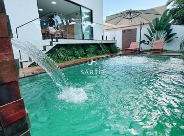 Casa · 360m² · 3 Quartos · 4 Vagas · Oportunidade em Alphaville Anápolis – Sobrado Mobiliado com Suíte Master e Lazer