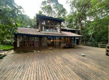 Casa de 3 quartos, São Sebastião · Casa com 3 dormitórios e amplo espaço em BOIÇUCANGA