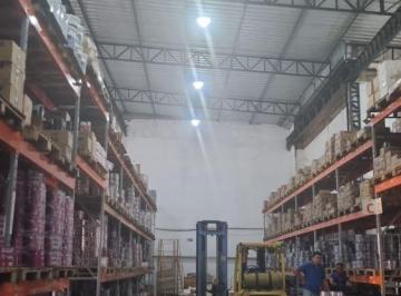 Comercial · 700m² · LOCAÇÃO | Galpão/Barracão,  em Parque São Paulo, Cascavel