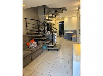 Casa · 59m² · 2 Quartos · 1 Vaga · Sobrado Geminado semimobiliado no bairro Santa Catarina