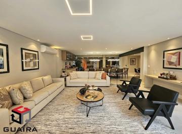 Casa · 408m² · 3 Quartos · 3 Vagas · Casa de alto padrão recém reformada ,mobiliada e decorada om 408m² no Broolklin.