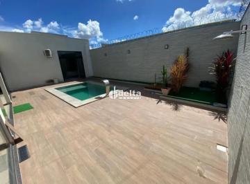 Casa · 360m² · 2 Quartos · 3 Vagas · Casa residencial com 2 quartos sendo 1 suíte disponível para venda no bairro Novo Mundo em Uberlândi