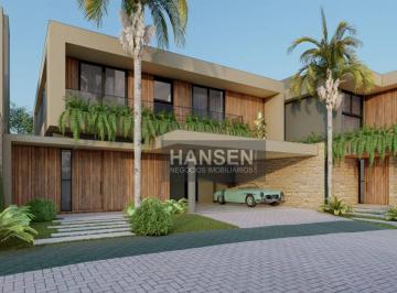 d787807913f20b697f27e7bc64cda87ea90e9a77 · Sobrado com 4 suítes à venda, 268 m² por R$ 3.611.700 - Glória - Joinville/SC