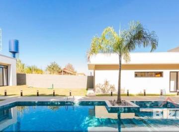 61ad4ba0cf91c4a0e32f0a7cd8e9295a60365e0a · CASA ALTO PADRÃO A VENDA INDAIATUBA