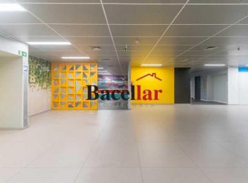 Comercial · 427m² · 2 Vagas · Sala : / Comercial / Cidade Nova
