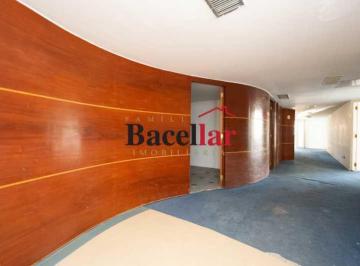 Comercial · 678m² · Andar : / Comercial / Centro