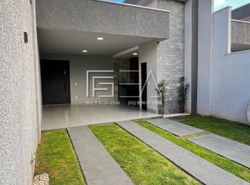 Casa · 118m² · 3 Quartos · 2 Vagas · OPORTUNIDADE IMPERDÍVEL - CASA TÉRREA COM 3 SUÍTES À VENDA