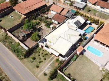 Rural · 400m² · 3 Quartos · 2 Vagas · Chácara em Área Rural