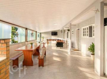 a64bea97 · Casa, 2 dormitórios, 100 m², em Praia do Meio (Ens Brito)