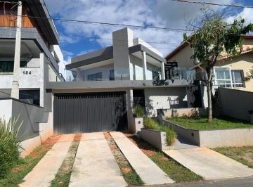 Foto 04 · Casa à venda em condomínio fechado em Mogi das Cruzes-SP, bairro Aruã: 3 quartos, 3 suítes, 2 salas,