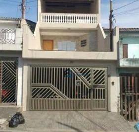 69a7d121f2569421153a557a81d3125f7804baba · Sobrado dos Seus Sonhos: Conforto e Modernidade em Cada Detalhe