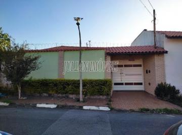 Foto 01 · Casa térrea de 4 quartos com 1 suite e closet no Jardim Medina, Poá-SP: 197m², 2 salas, 2 banheiros