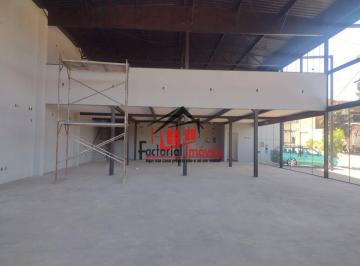 Comercial · 410m² · Galpão estilo loja no Xangrilá