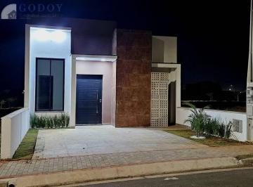 Casa · 120m² · 3 Quartos · 2 Vagas · Casa Térrea com Pé-Direito Alto e Área Gourmet no Bosque da Imperatriz