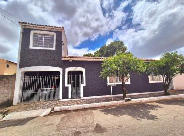 Casa · 152m² · 3 Quartos · 1 Vaga · Casa Térrea na Região Central de Roseira com Espaço Comercial, Quintal Amplo, Piscina e Churrasqueir