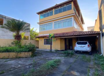 Foto 02 · Casa Triplex com 06 Quartos sendo 2 suítes, 3 vagas de garagem, com 385,00m² no Jardim Campomar, Rio