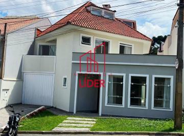 Casa · 450m² · 3 Quartos · 3 Vagas · Excelente Triplex contendo 450m² para locação situado no Santo Inácio!!!