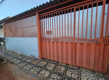 Casa de 2 quartos, Recanto das Emas · Quadra 511 Recanto das Emas lote com 3 kitinetes